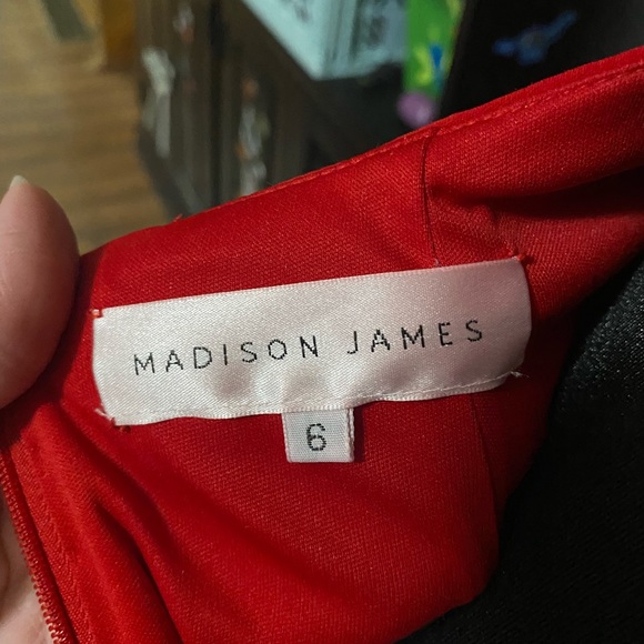 Madison James Prom/Formal NWT Size 6 - Picture 7 of 8
